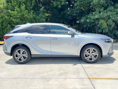 Certified 2025 Lexus RX 350 FWD w/ Technology Package image 8