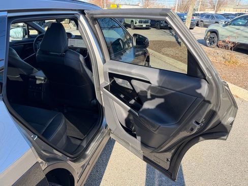 Used 2025 Toyota bZ4X Limited image 20