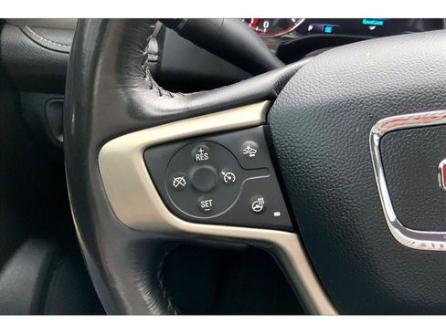 Used 2019 GMC Acadia Denali image 20