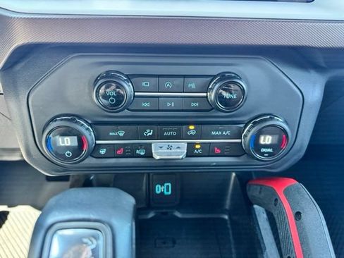 Used 2023 Ford Bronco Heritage Edition AWD/4WD image 29