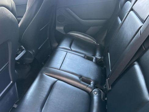 Used 2022 Tesla Model Y Performance AWD/4WD image 15