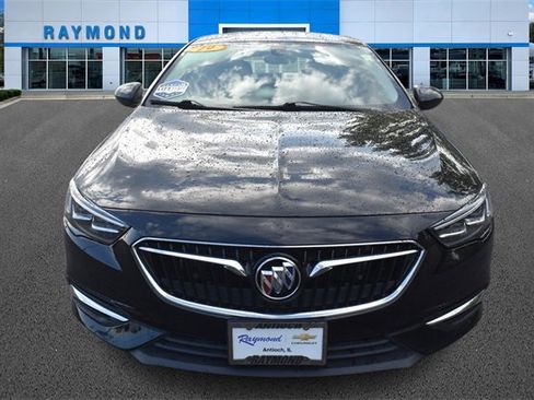 Used 2019 Buick Regal Preferred w/ Sights and Sounds Package image 8