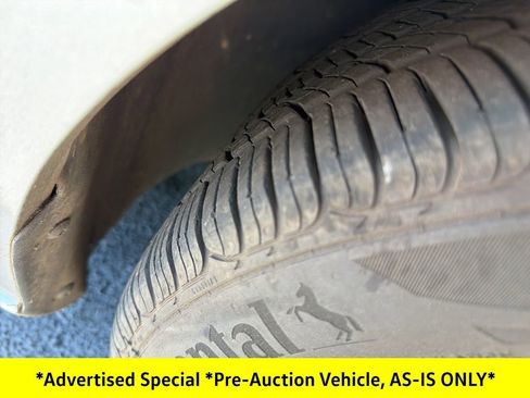 Used 2014 Volkswagen Jetta SE image 3