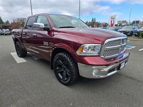 Used 2017 RAM 1500 Laramie w/ Convenience Group image 4