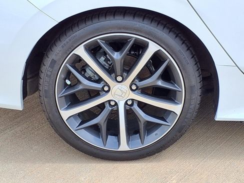 Used 2023 Honda Civic Touring image 26