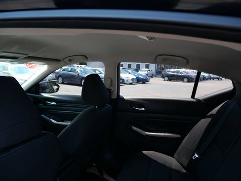 Used 2019 Nissan Altima 2.5 S FWD image 20