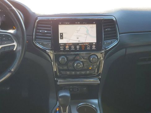 Used 2020 Jeep Grand Cherokee Altitude image 26