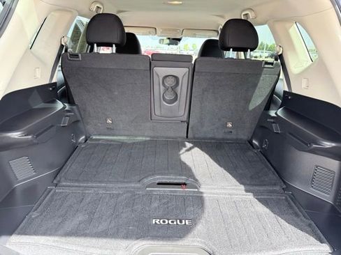 Used 2020 Nissan Rogue S FWD image 16