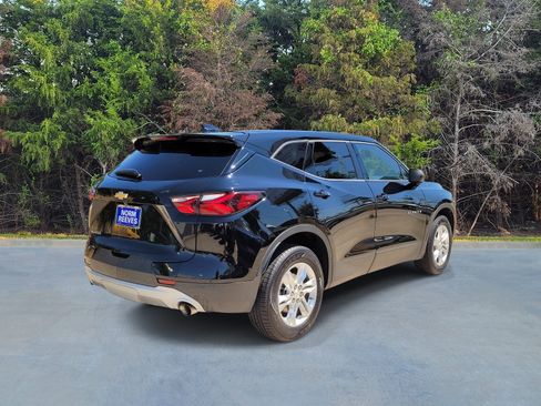 Used 2020 Chevrolet Blazer LT FWD image 17
