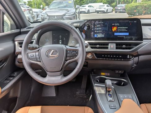 Certified 2025 Lexus UX 300h AWD w/ Accessory Package (Z1) image 17