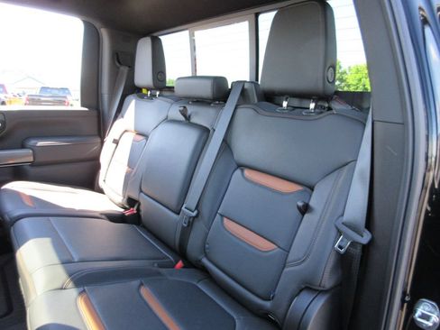 Certified 2022 GMC Sierra 2500 AT4 w/ AT4 Premium Plus Package AWD/4WD image 24