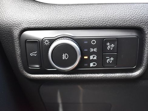 Certified 2024 Ford Explorer XLT w/ Equipment Group 202A AWD/4WD image 23