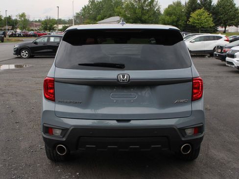 Used 2023 Honda Passport EX-L image 6