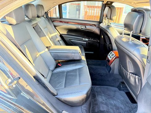 Used 2011 Mercedes-Benz S 550 4MATIC image 35