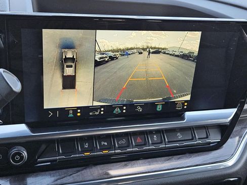 Used 2024 Chevrolet Silverado 2500 LTZ w/ LTZ Premium Package image 17