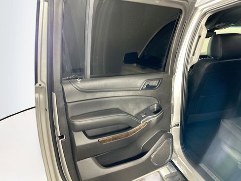 Used 2016 Chevrolet Suburban LT w/ LT Signature Package image 25