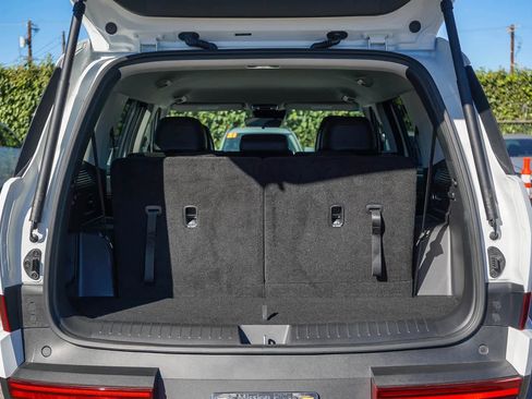 Used 2025 Hyundai Santa Fe SEL image 25