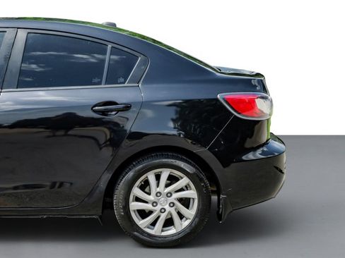 Used 2012 MAZDA MAZDA3 i Grand Touring w/ Tech Pkg FWD image 11