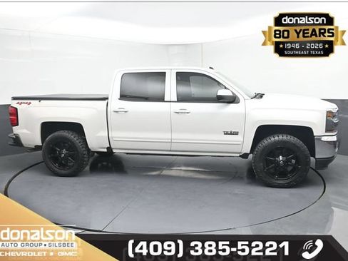 Used 2018 Chevrolet Silverado 1500 LT w/ Texas Edition AWD/4WD image 2