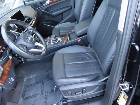 Used 2018 Audi Q5 2.0T Premium AWD/4WD image 22