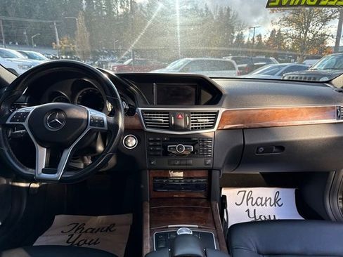 Used 2013 Mercedes-Benz E 350 4MATIC Wagon image 11