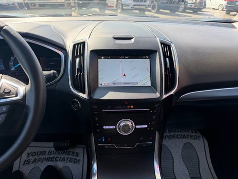 Used 2019 Ford Edge Titanium w/ Equipment Group 301A AWD/4WD image 14