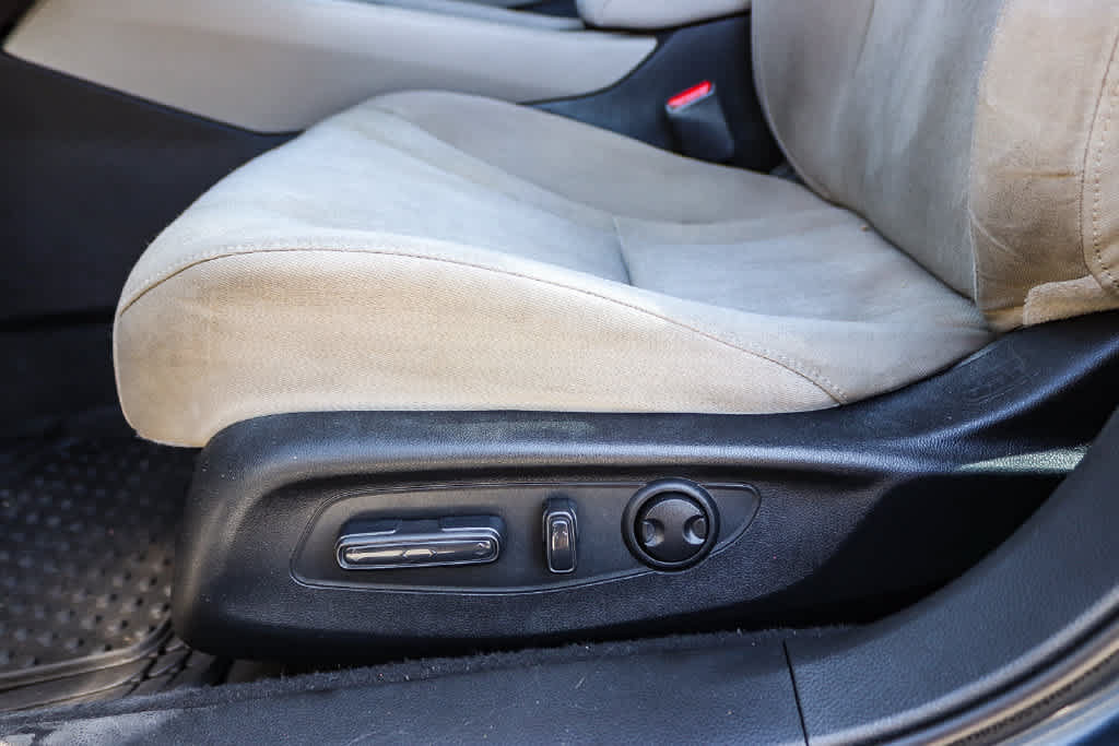 Used 2023 Honda Accord EX image 19