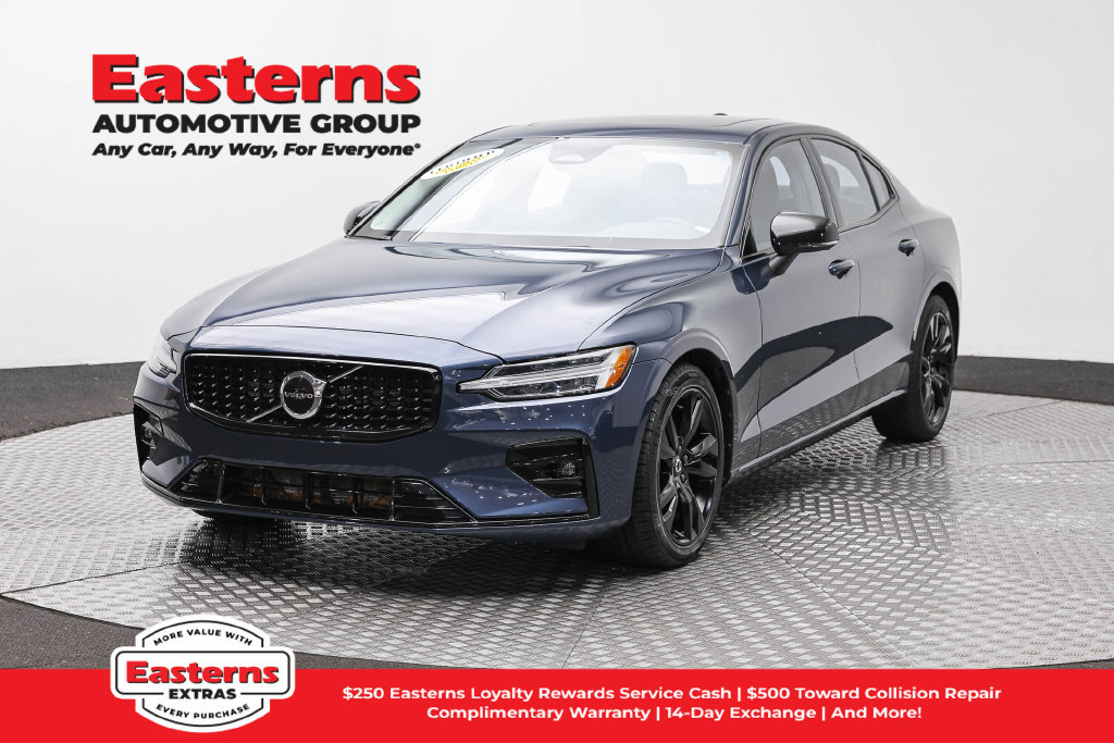 Used 2024 Volvo S60 B5 Core FWD image 1