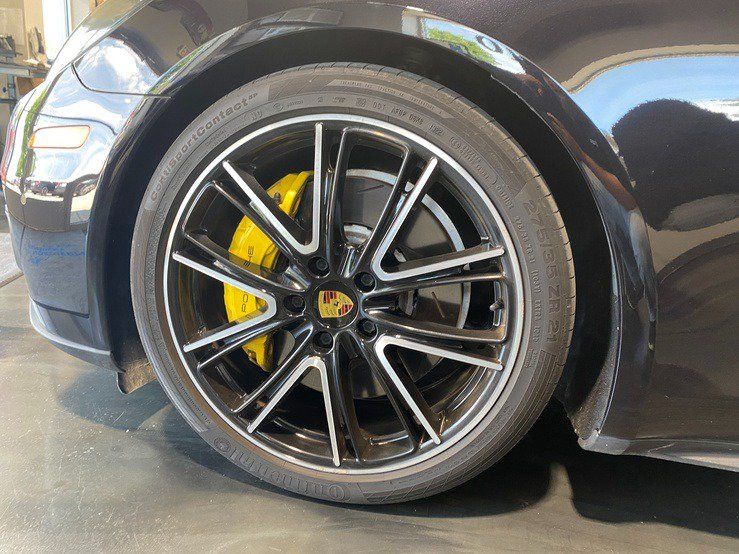 Used 2018 Porsche Panamera 4S AWD/4WD image 11