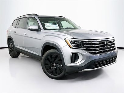 Used 2025 Volkswagen Atlas SE w/ Panoramic Sunroof Package