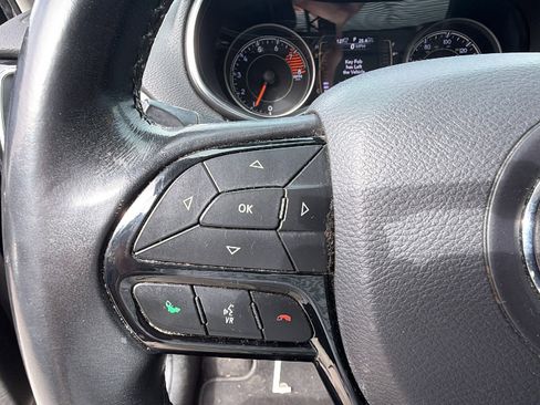 Used 2019 Jeep Cherokee Latitude Plus image 26