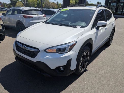 Used 2022 Subaru Crosstrek 2.5i Limited w/ Moonroof Package 2 AWD/4WD image 2