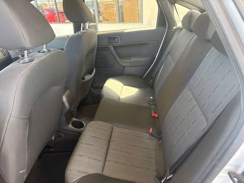 Used 2011 Ford Focus SE w/ 201A Rapid Spec Order Code FWD image 13