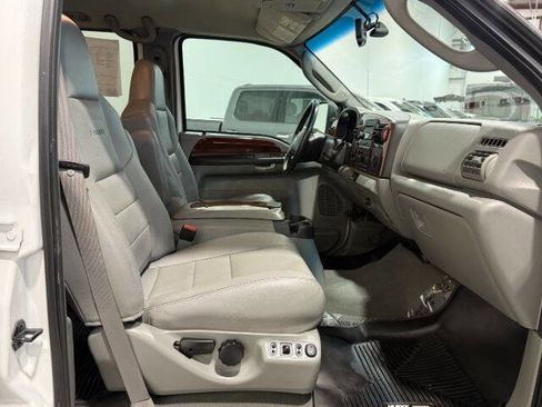 Used 2007 Ford F250 Lariat image 16