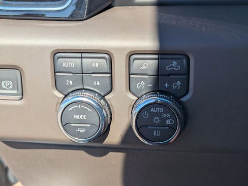 Used 2023 GMC Sierra 1500 Denali w/ Denali Reserve Package image 32