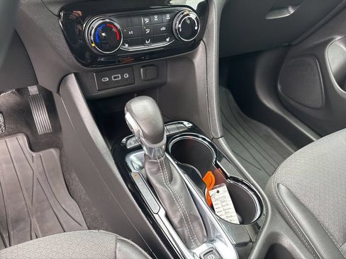 Used 2023 Buick Encore GX Preferred w/ Cold Weather Comfort Package AWD/4WD image 9