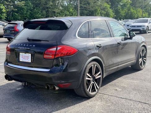 Used 2014 Porsche Cayenne Turbo AWD/4WD image 8