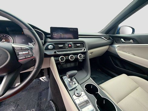 Used 2023 Genesis G70 2.0T image 26