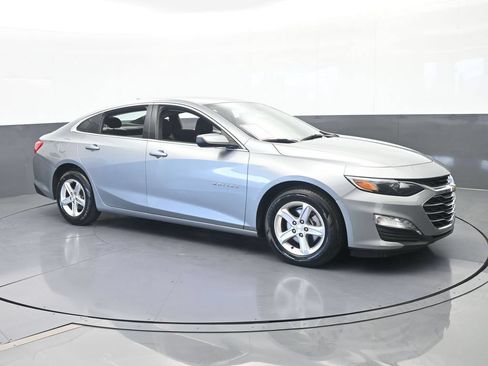 Used 2024 Chevrolet Malibu LT FWD image 8