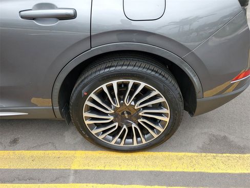 Certified 2022 Lincoln Corsair Reserve image 8