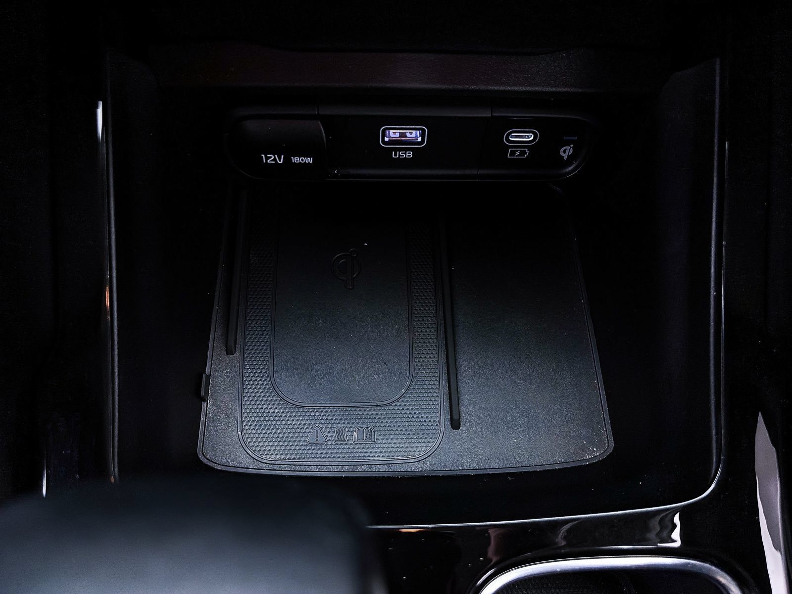 Used 2024 Kia Telluride S FWD image 30