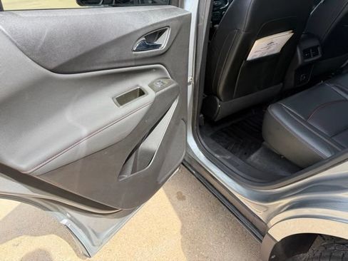 Used 2024 Chevrolet Equinox RS w/ RS Leather Package FWD image 11