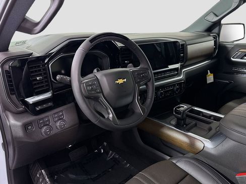 New 2026 Chevrolet Silverado 1500 High Country image 9