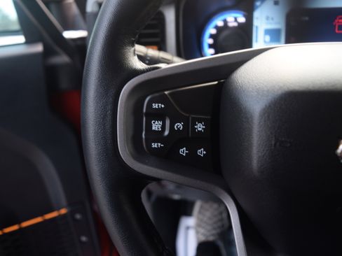 Used 2023 Ford Bronco Badlands w/ Sasquatch Package image 6