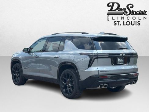 Used 2026 Chevrolet Traverse RS w/ LPO, Floor Liner Package FWD image 5