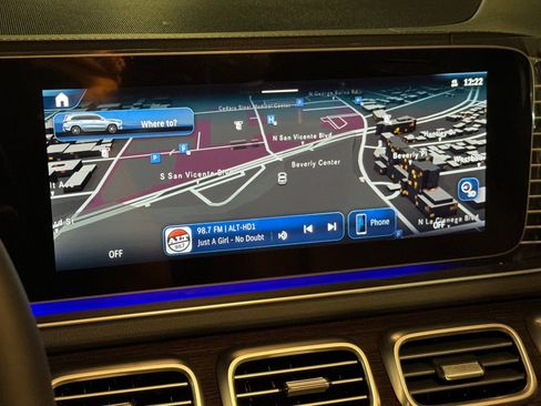 New 2026 Mercedes-Benz GLS 450 4MATIC image 19