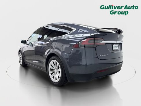 Used 2018 Tesla Model X 75D AWD/4WD image 5