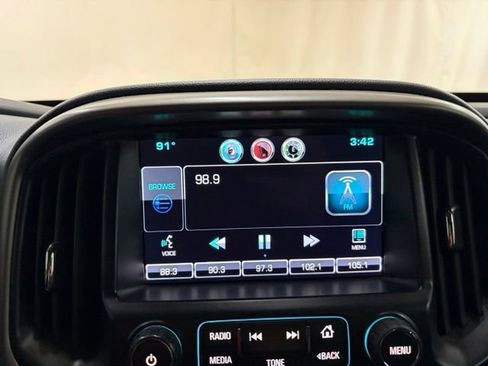 Used 2015 Chevrolet Colorado Z71 AWD/4WD image 30