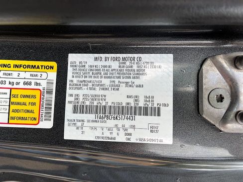 Used 2019 Ford Mustang GT image 7