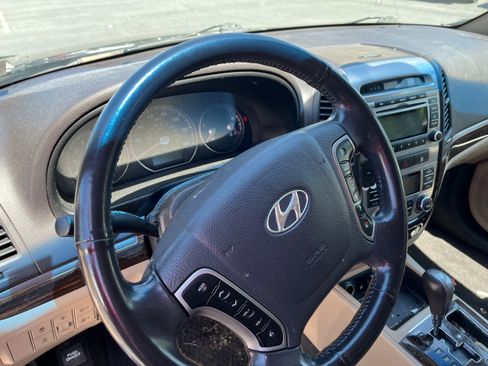 Used 2011 Hyundai Santa Fe Limited AWD/4WD image 8